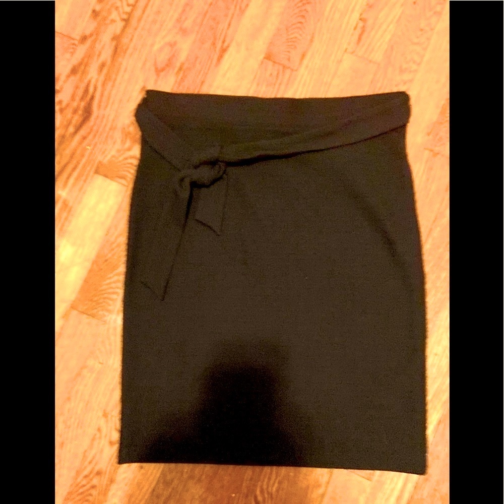 Anne Taylor LOFT stretch pencil skirt